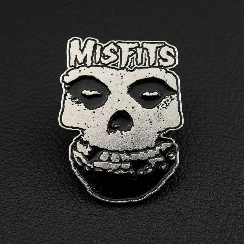 Misfits - Skull logo metal pin