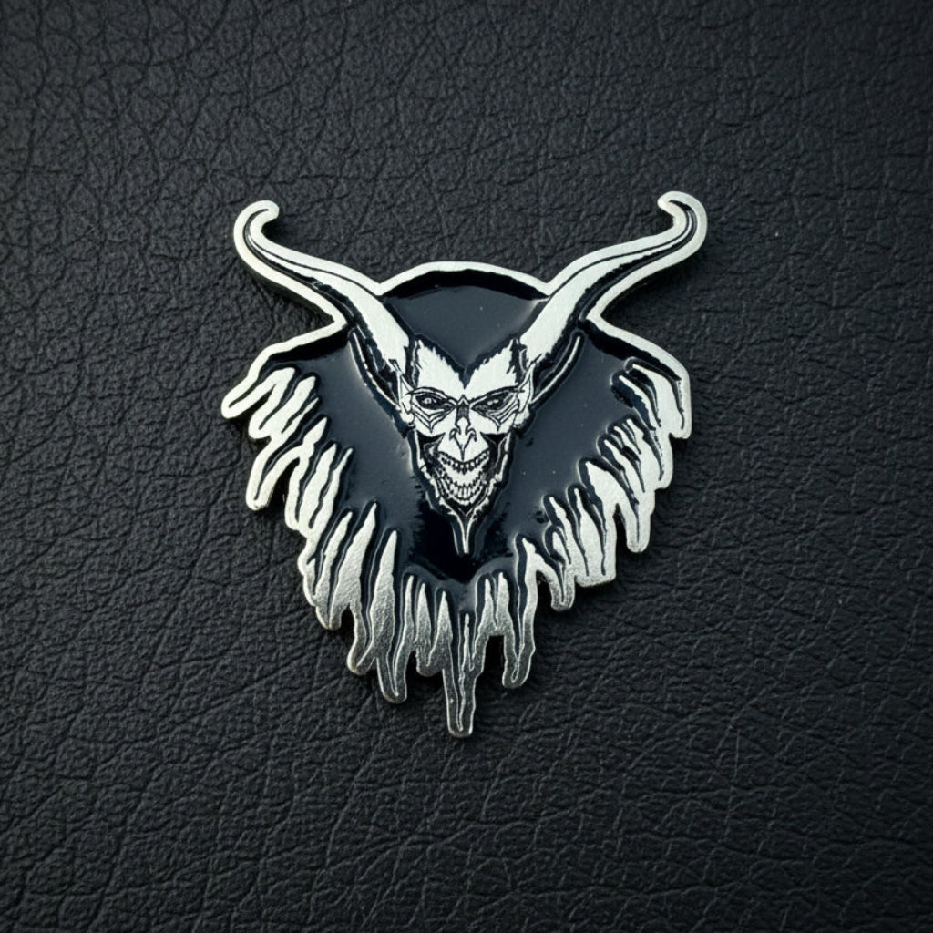 Crow - Demon metal pin