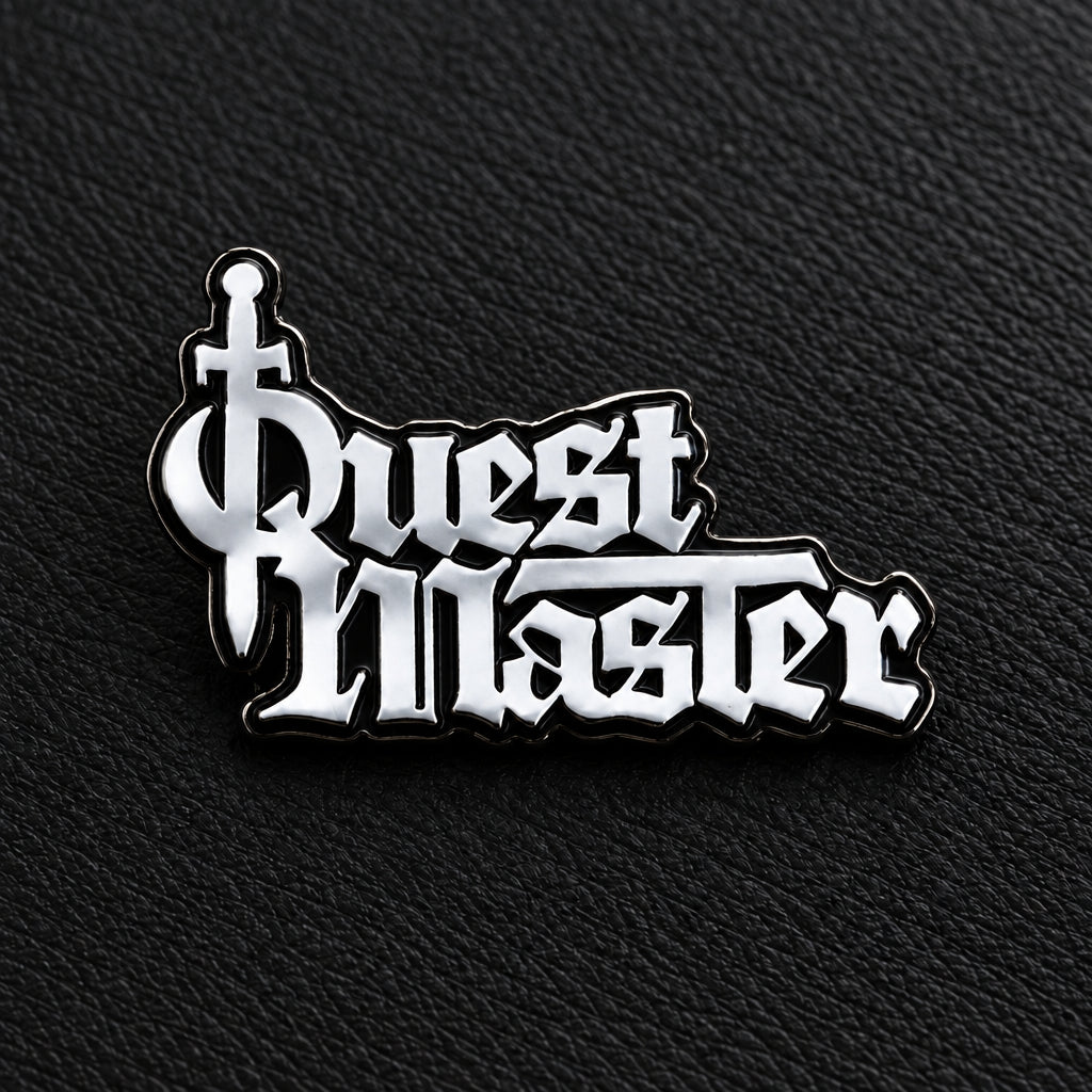 Quest Master - Logo metal pin