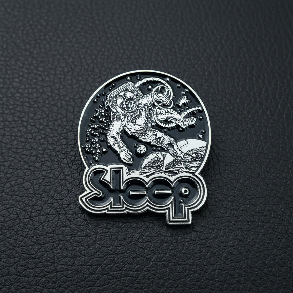 Sleep - Astronaut metal pin